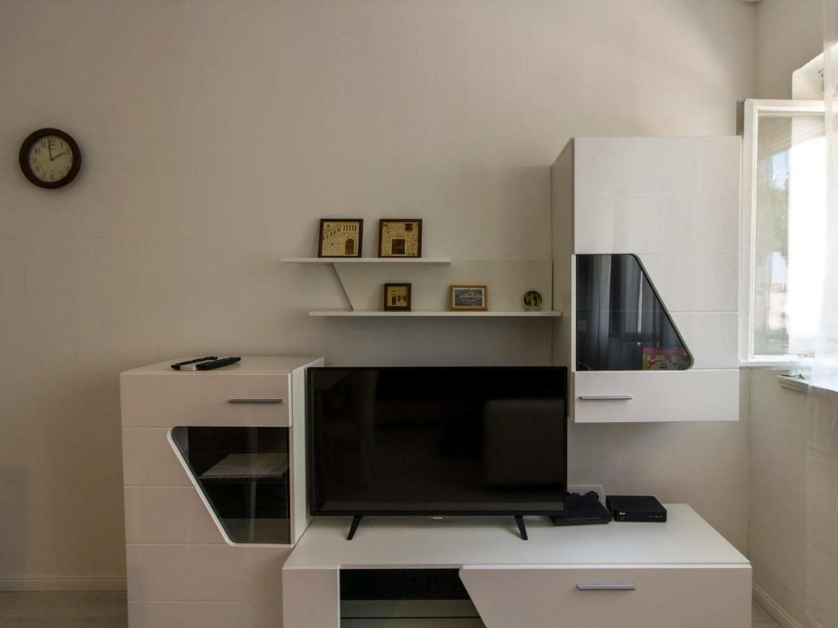 Roli Hotel Zára Kültér fotó