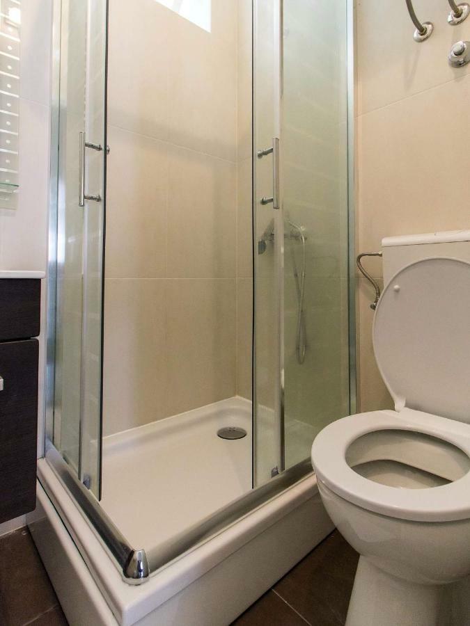 Roli Hotel Zára Kültér fotó